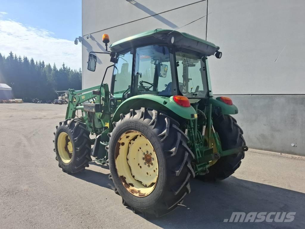 John Deere 5820 Traktorit