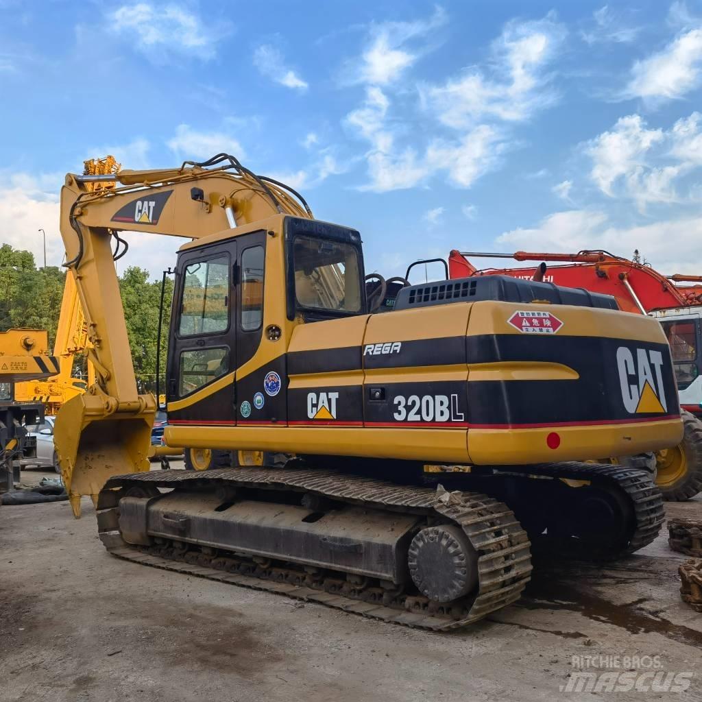 CAT 320 B LC Telakaivukoneet