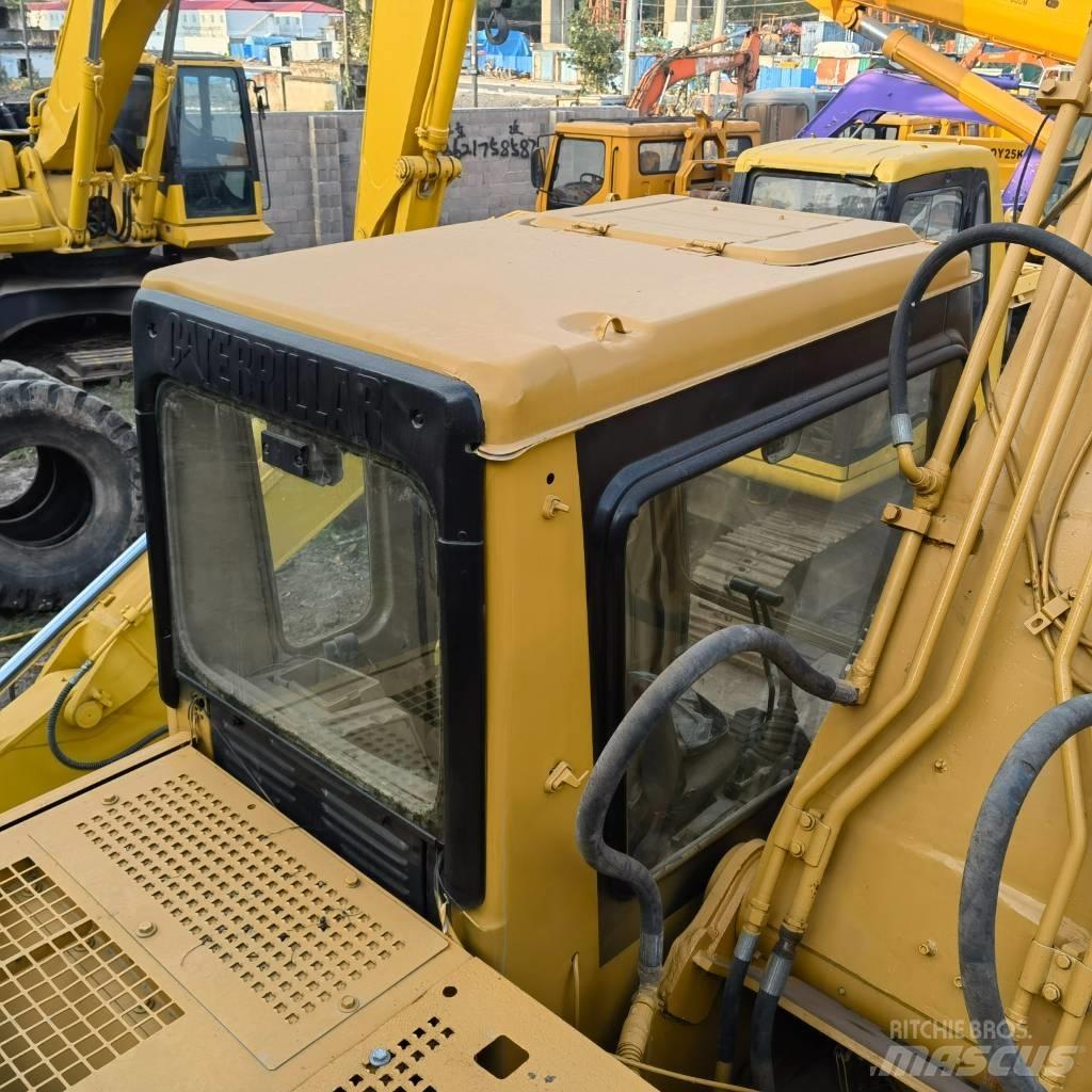 CAT 320 B LC Telakaivukoneet