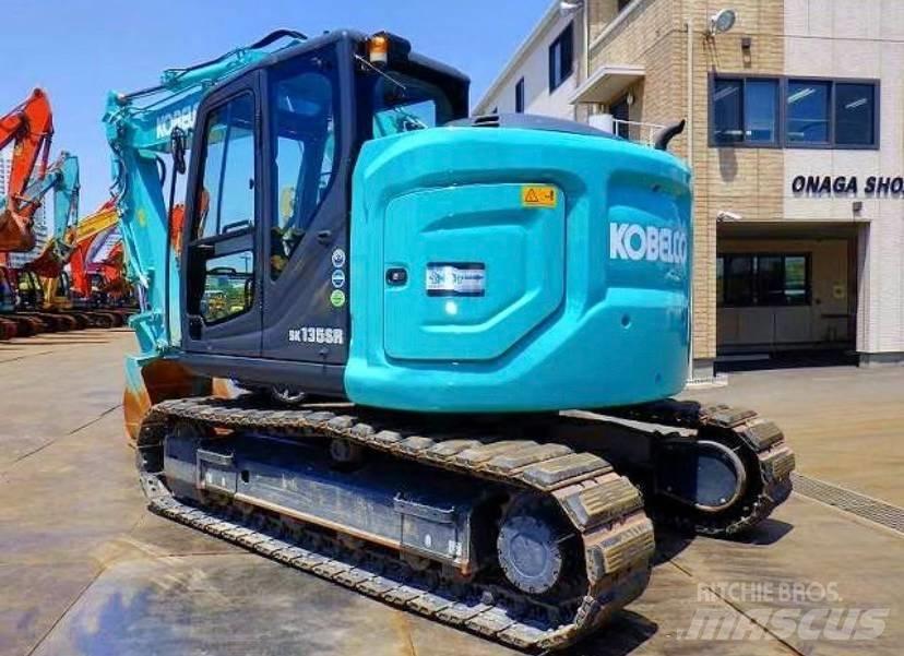 Kobelco SK 135 Midikaivukoneet 7t - 12t