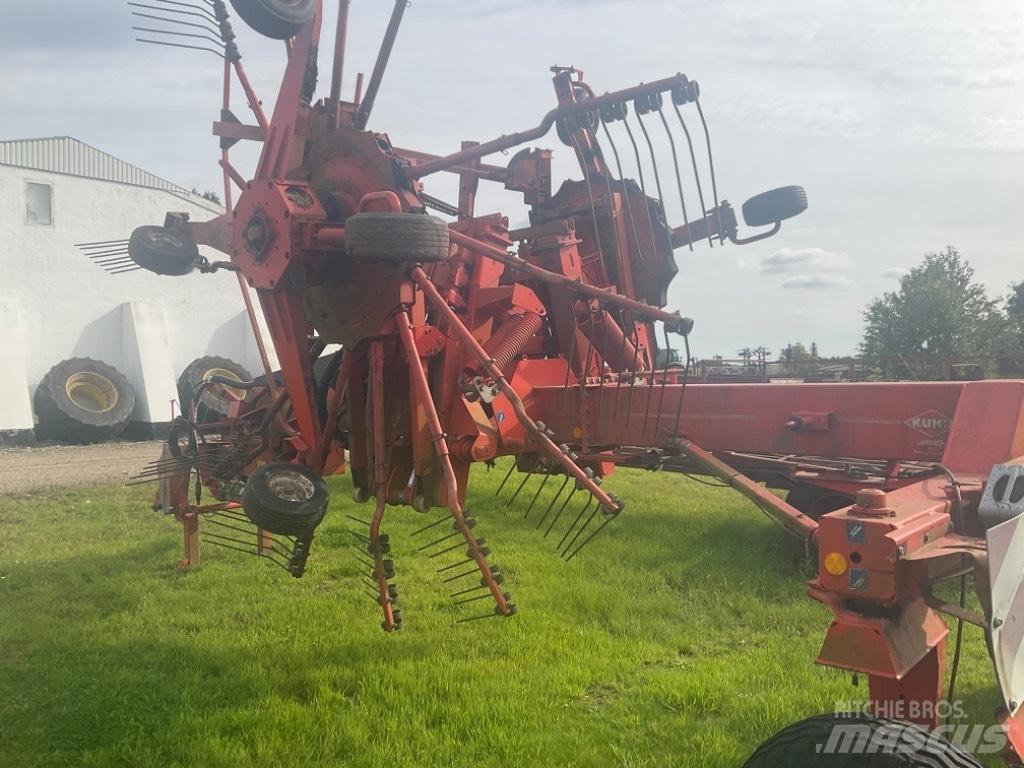 Kuhn Ga 9321 Pöyhimet ja haravat