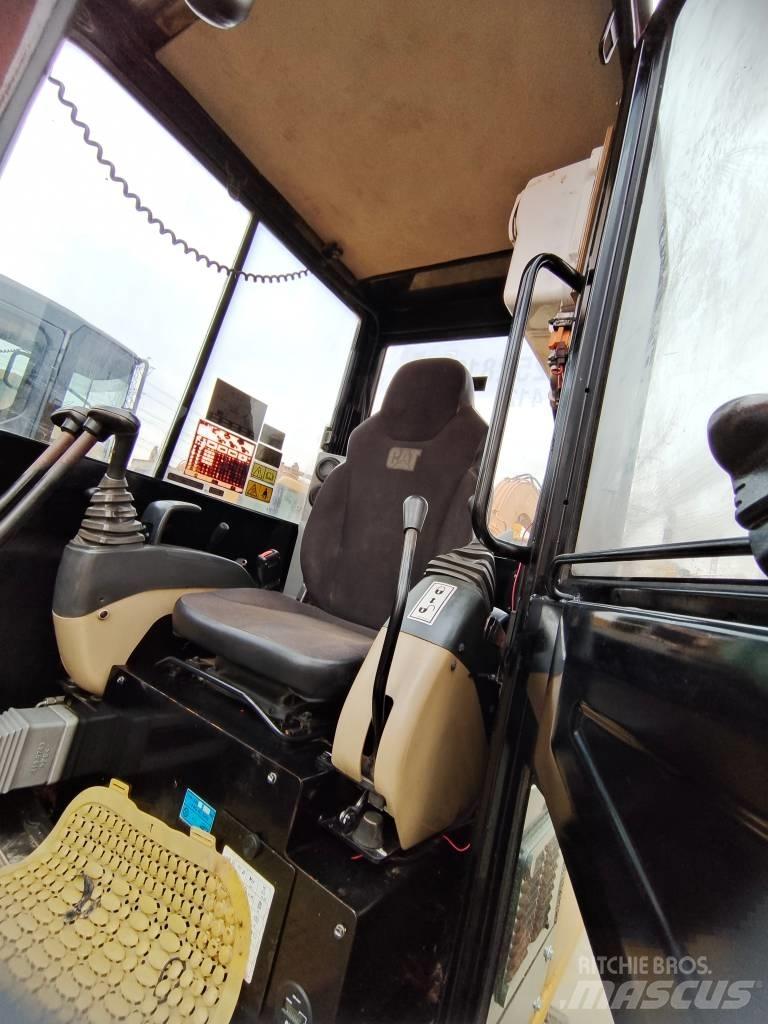 CAT 305.5E Minikaivukoneet < 7t