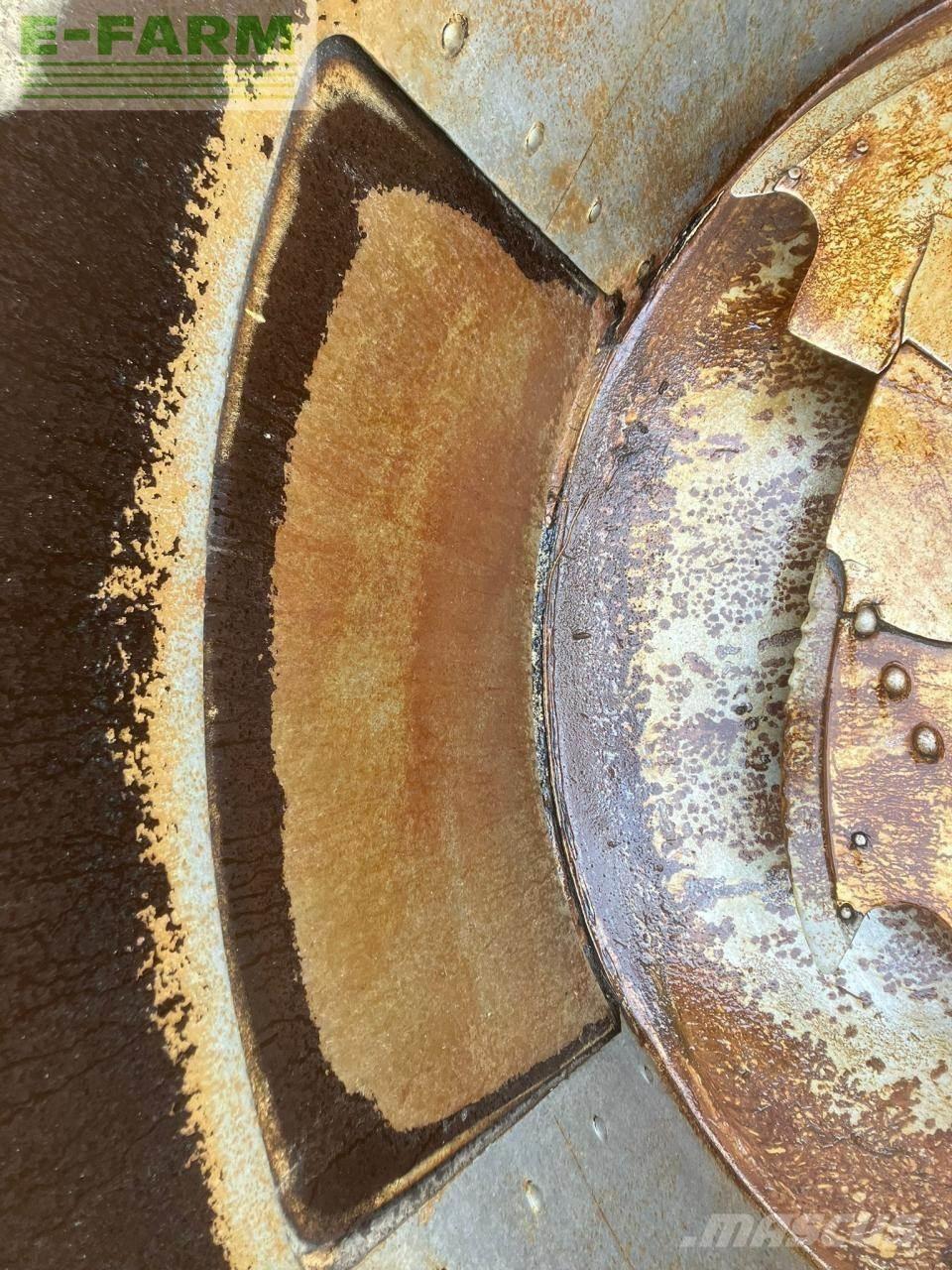 Farmall TMRV 1100 Muut karjatalouskoneet ja lisävarusteet