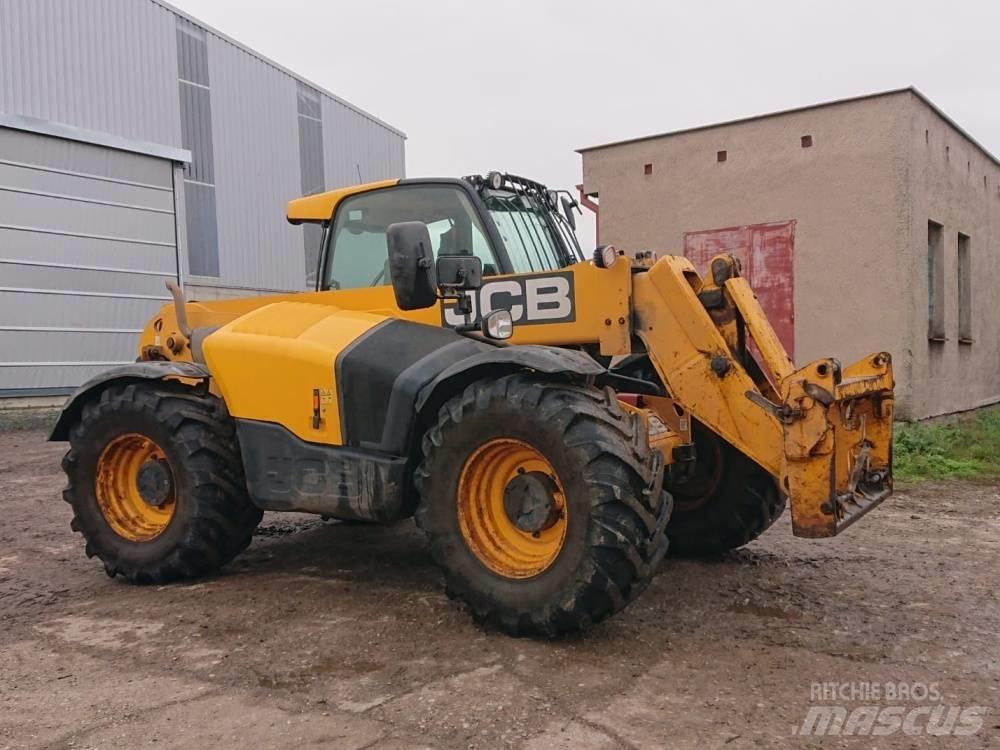 JCB 541-70 Maatalouskurottajat