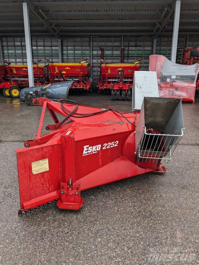 Esko 2252 Lumilingot