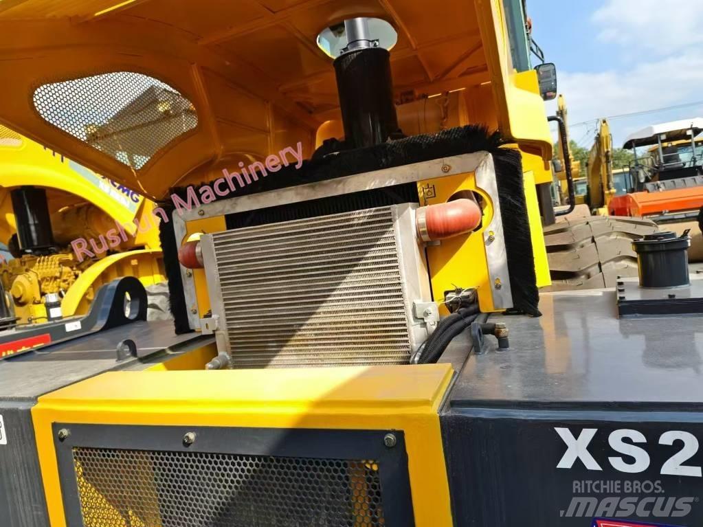 XCMG XS 263 J Single drum rollers