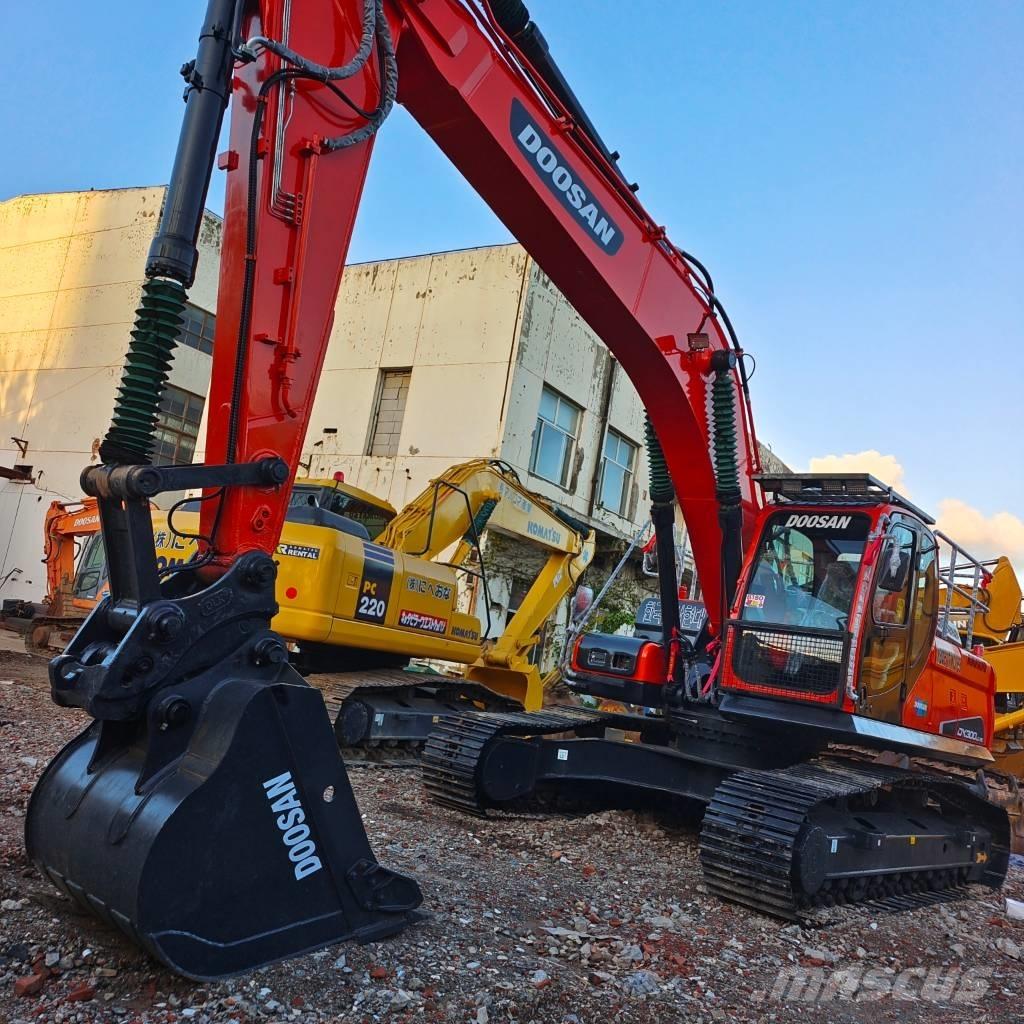 Doosan DX 300 LC Telakaivukoneet