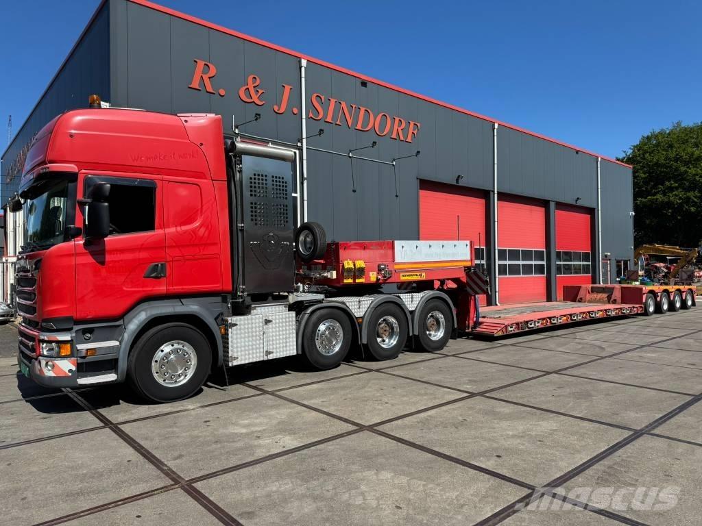 Scania R580 LA 8x4 Vetopöytäautot