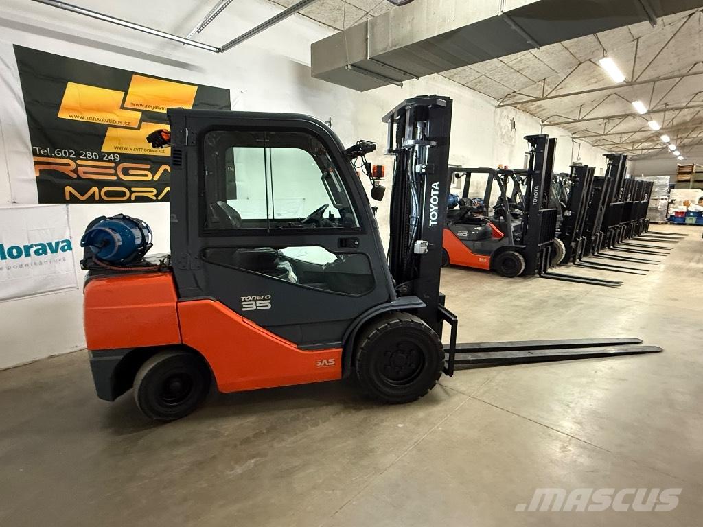 Toyota 02-8 FGJF 35 Nestekaasutrukit