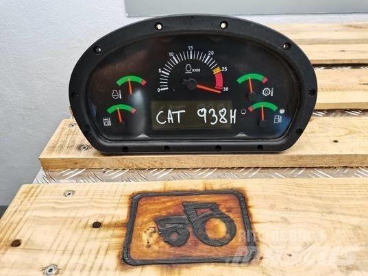 CAT 938H clock Sähkö ja elektroniikka