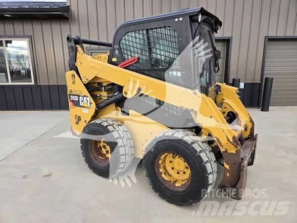 CAT 242D Liukuohjatut kuormaajat