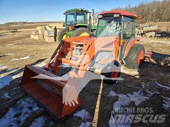 Kubota L4240 Traktorit