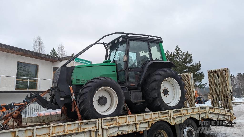 Valtra Loader Maatalouskurottajat