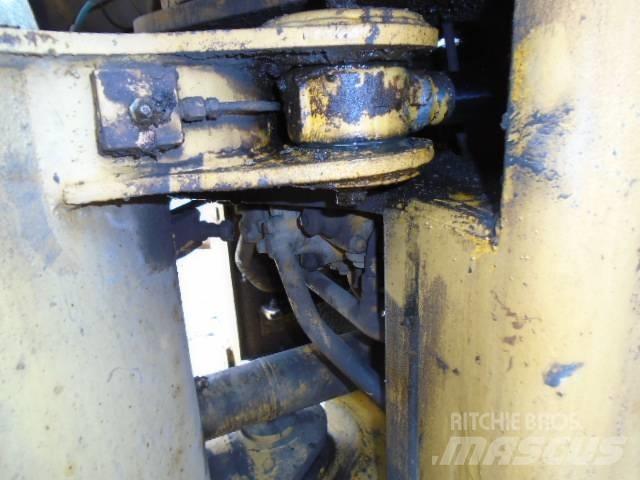 CAT 930 Pyöräkuormaajat