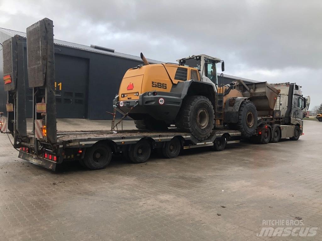 Liebherr L 586 Pyöräkuormaajat