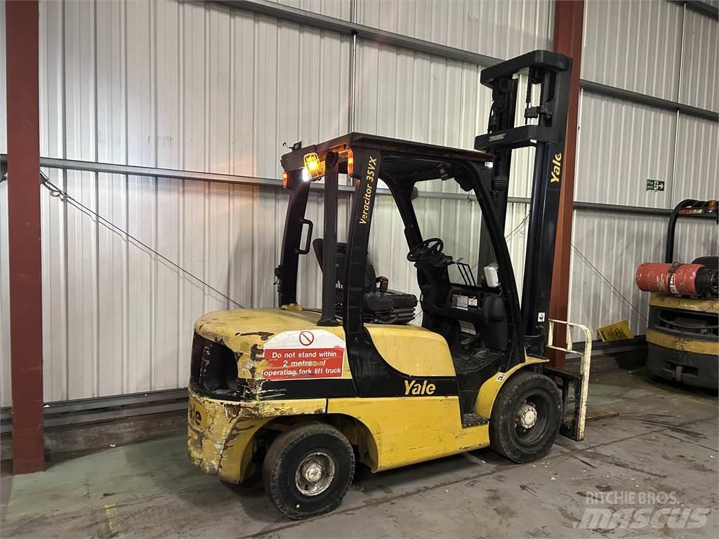 Yale GDP35VX Dieseltrukit