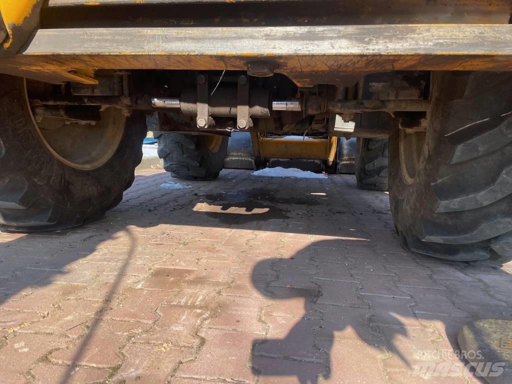 JCB 4 CX Kaivurikuormaajat