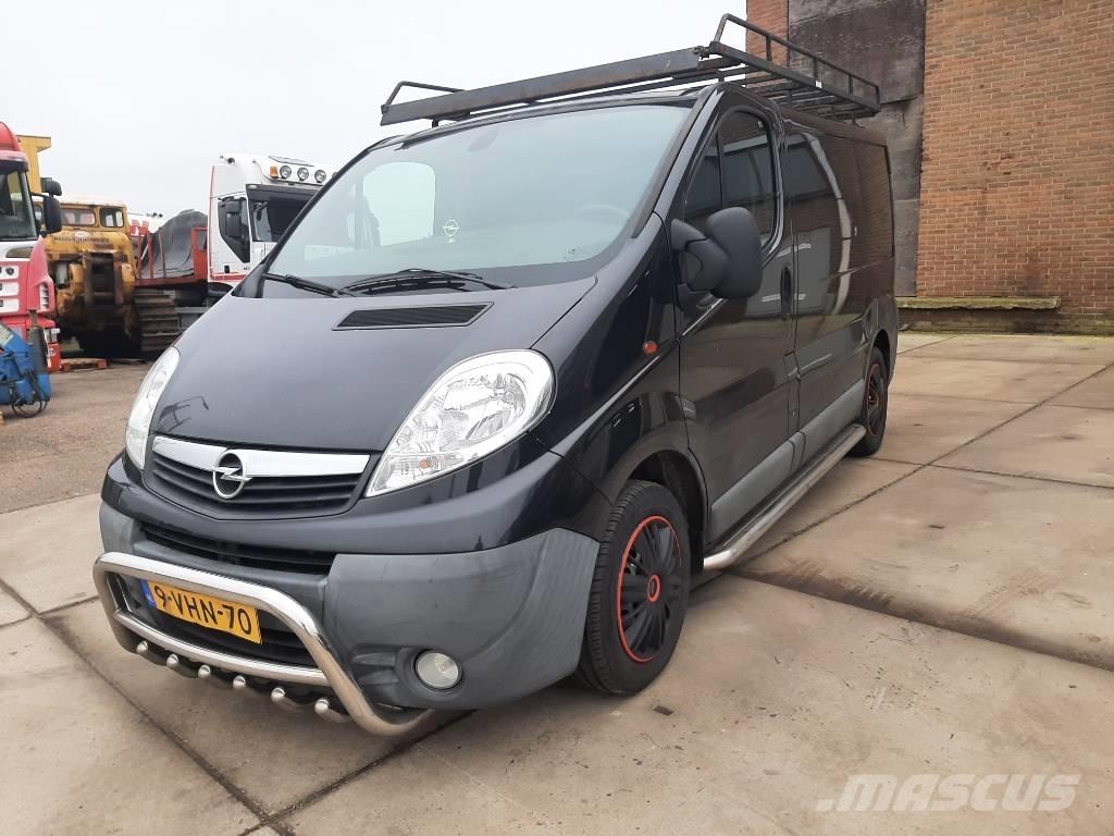 Opel Vivaro Pakettiautot
