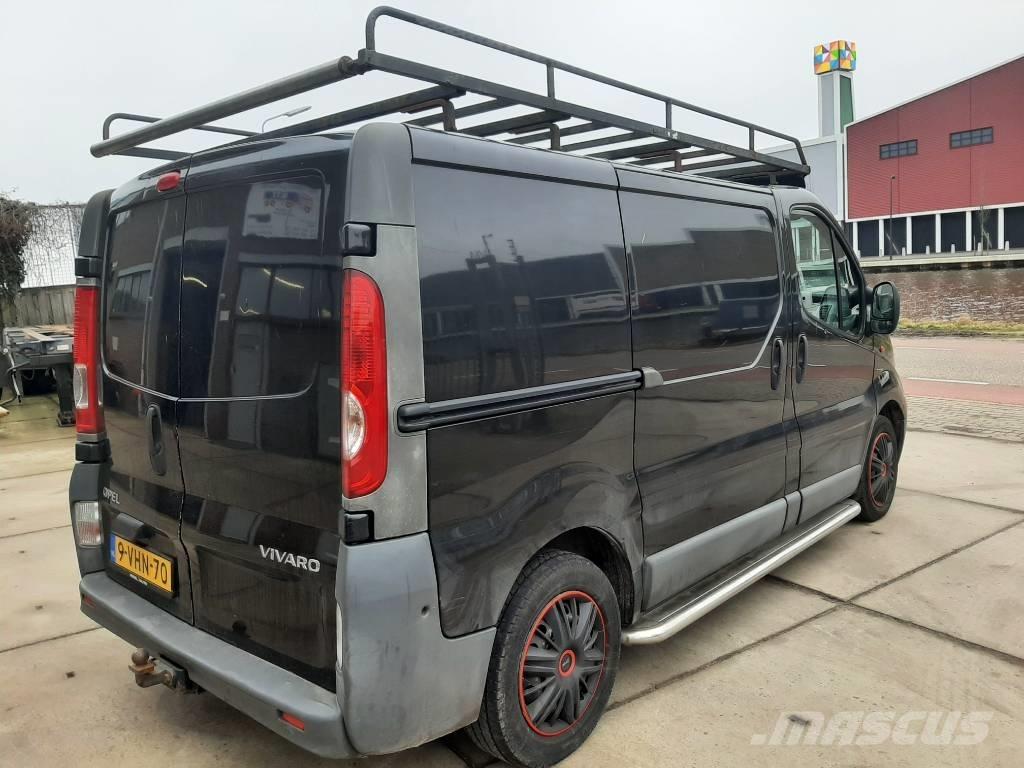 Opel Vivaro Pakettiautot