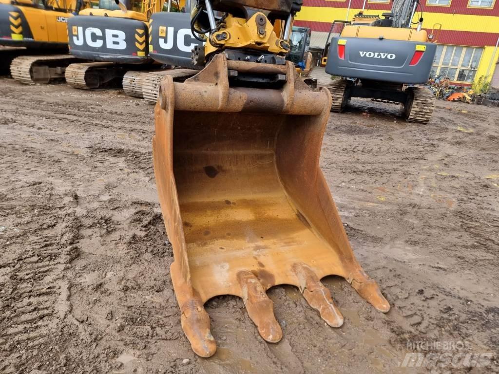 Volvo EC 220 DL Telakaivukoneet