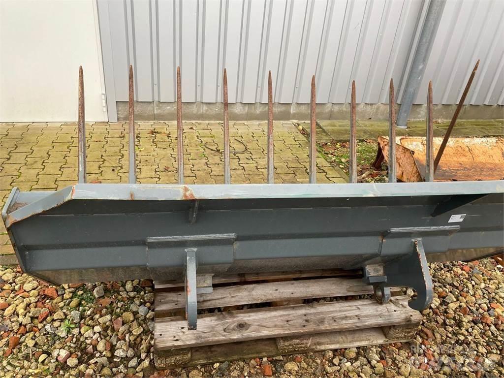 Kock & Sohn G 2000 Etukuormaimen varusteet