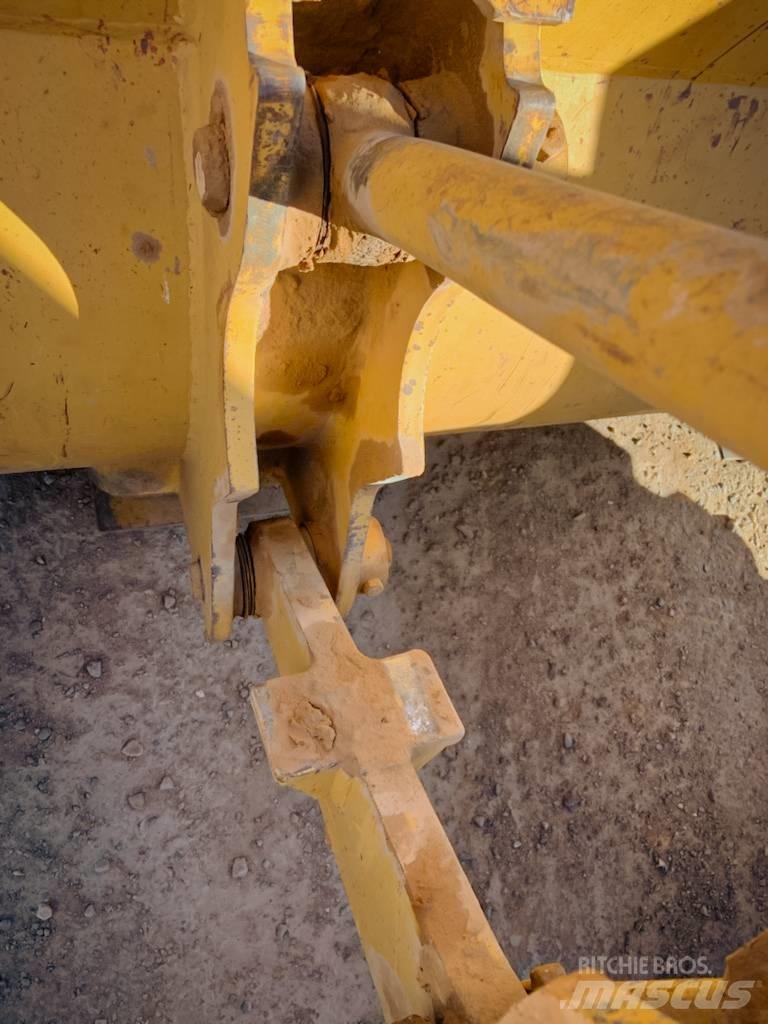 CAT 920 Pyöräkuormaajat