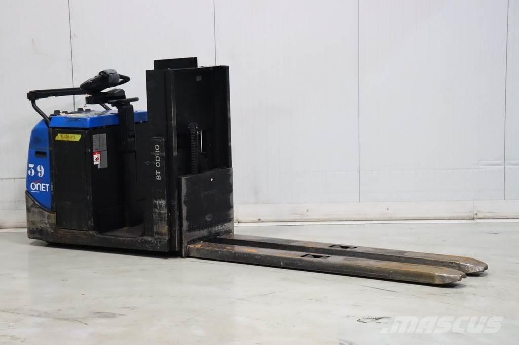 Toyota OSE120 Matalakeräilytrukit