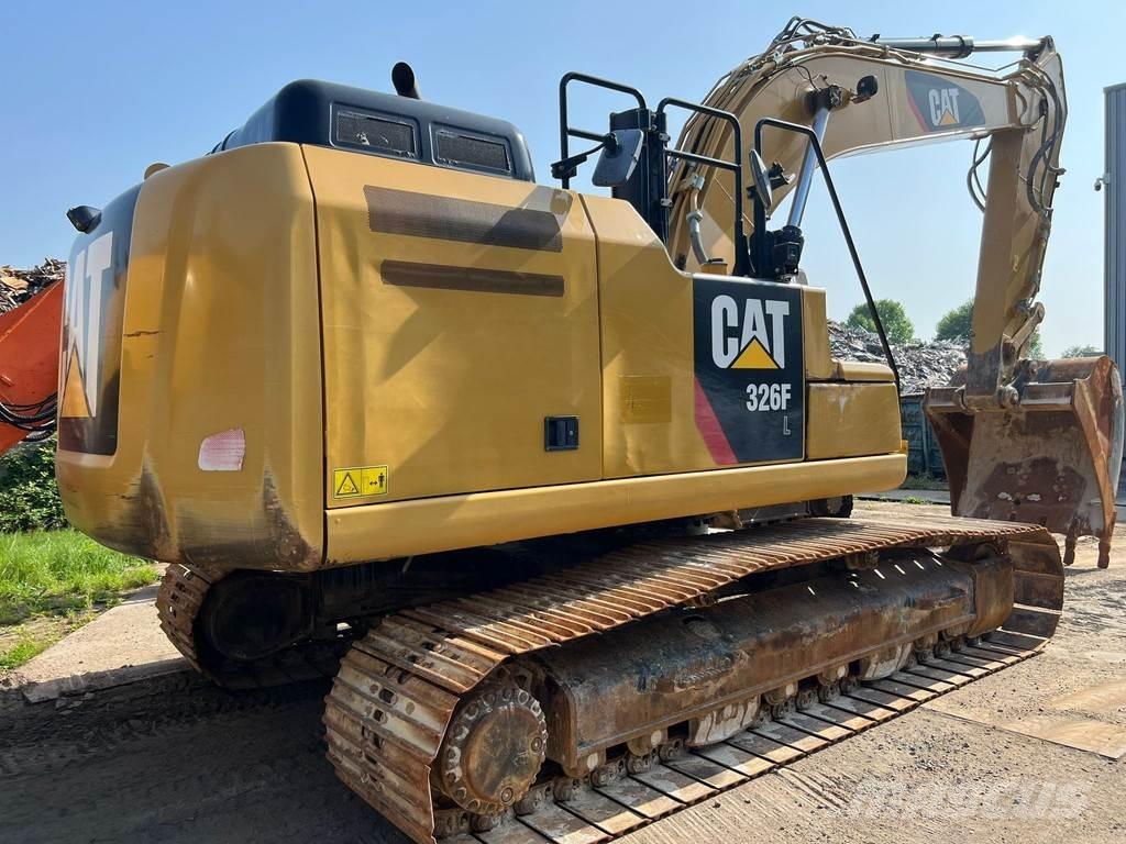 CAT 326FL Telakaivukoneet