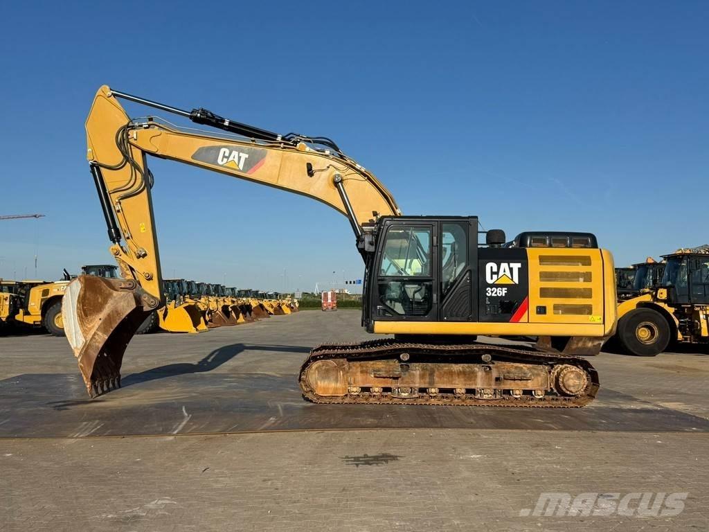 CAT 326FL Telakaivukoneet