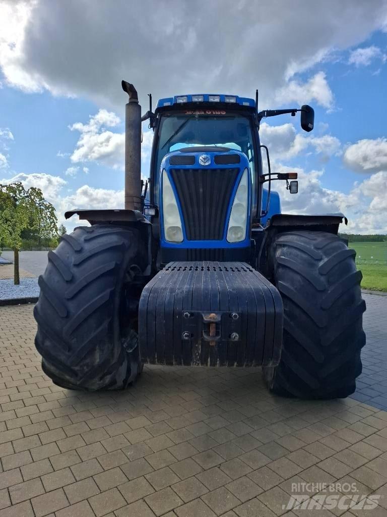 New Holland T 8050 Traktorit