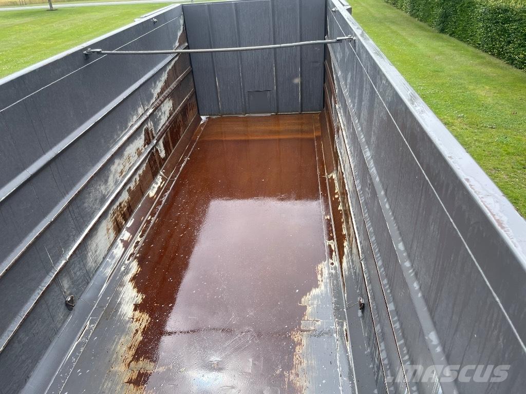 Smyth FM 20 Kippiperävaunut