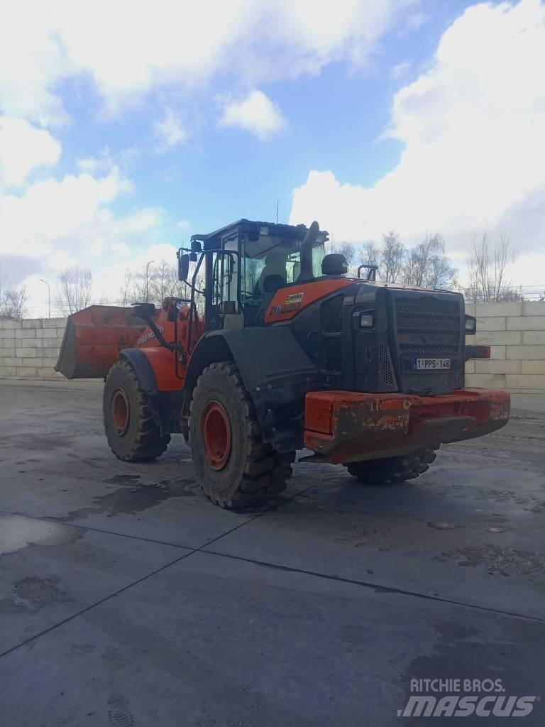Hitachi ZW 220-6 Pyöräkaivukoneet