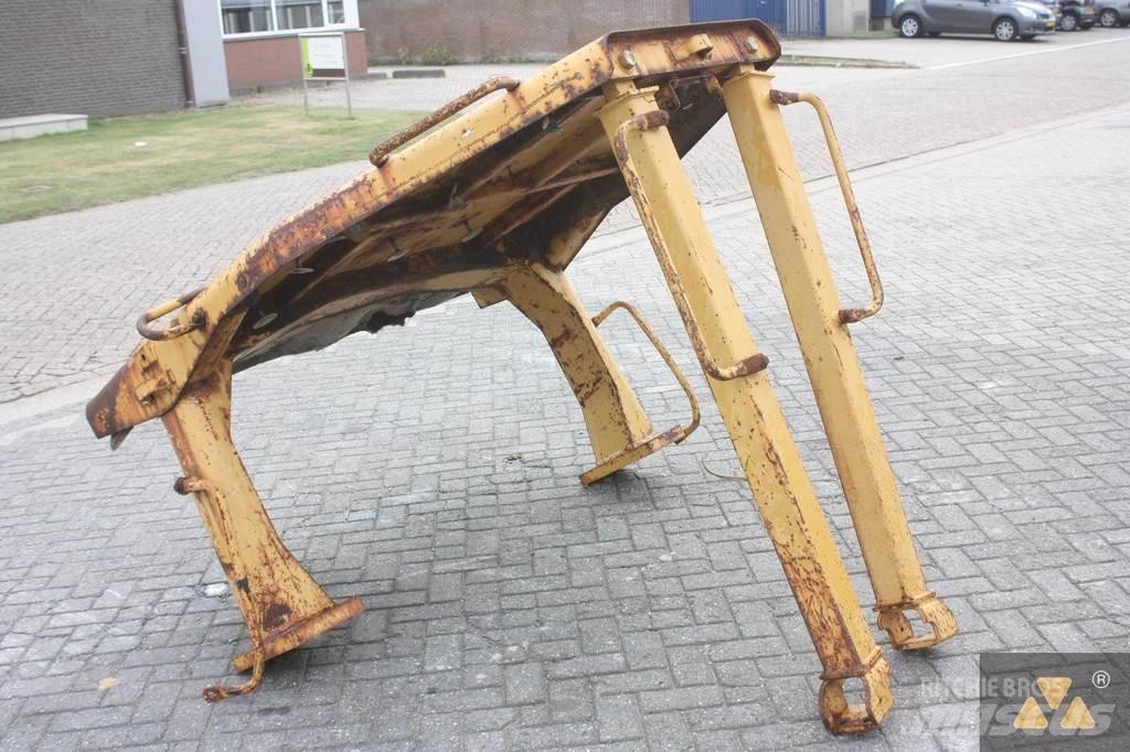 CAT D7H O-rops cab Ohjaamot ja sisustat