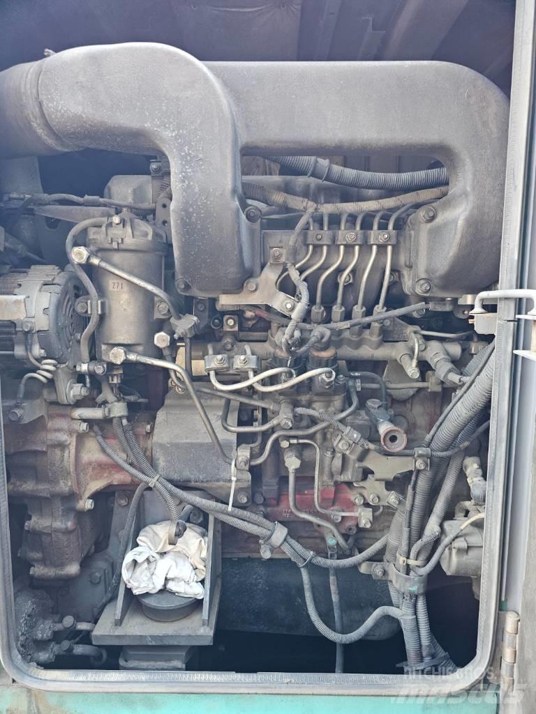 Kobelco CKE 2500-2 Tela-alustaiset nosturit