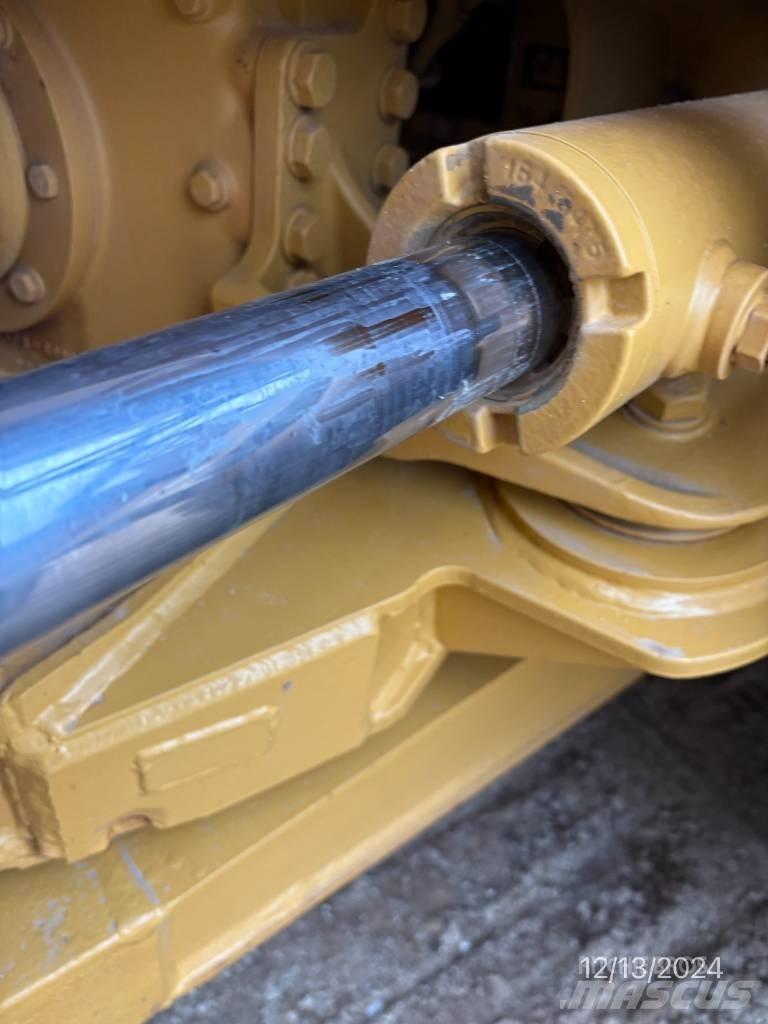 CAT 730 Vesisäiliöautot