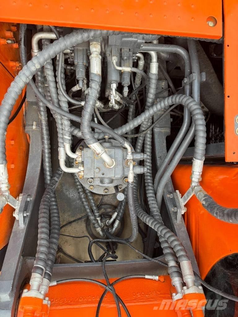 Doosan DX 300 Telakaivukoneet