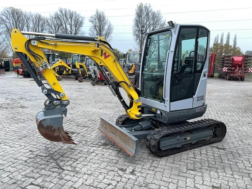Wacker Neuson EZ26 Minikaivukoneet < 7t