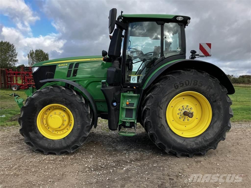 John Deere 6250R Traktorit