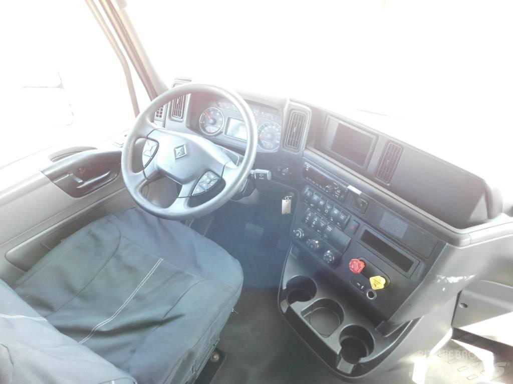 International LT 625 Vetopöytäautot