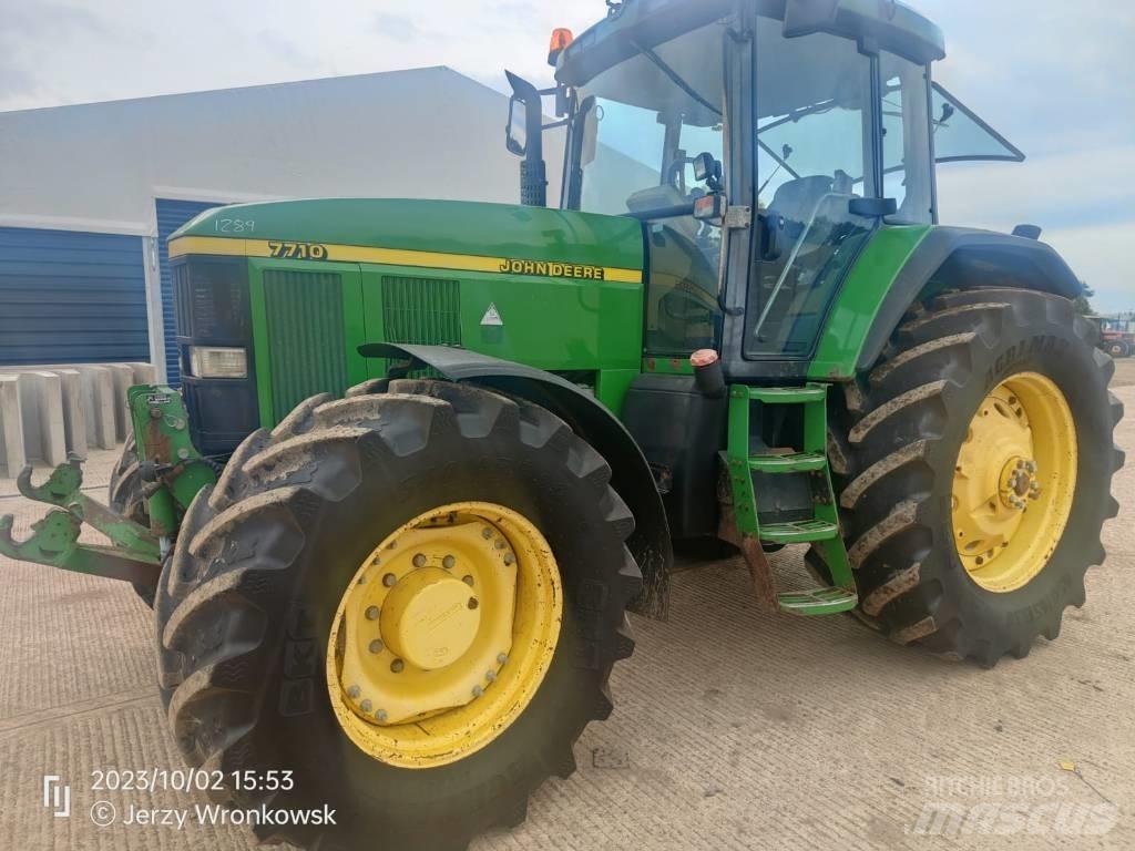 John Deere 7710 Traktorit