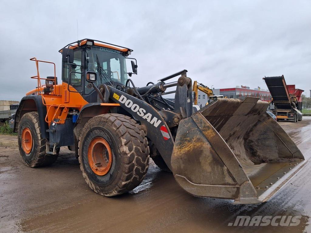 Doosan DL420 Pyöräkuormaajat