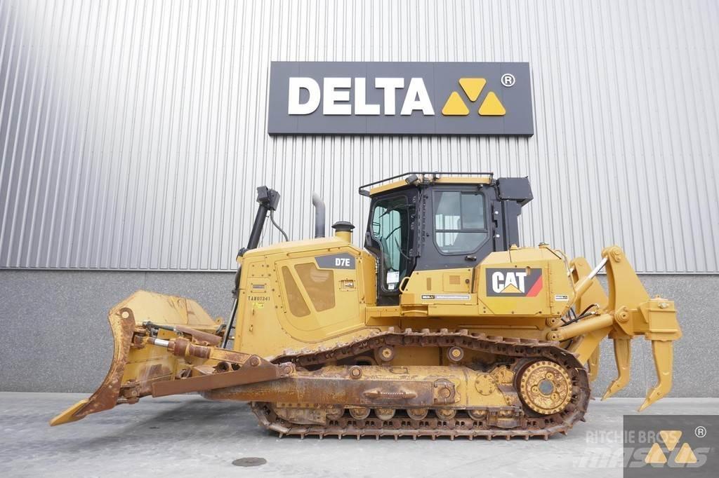 CAT D7E Telaketjupuskutraktorit