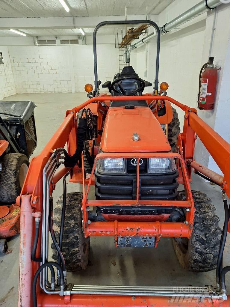 Kubota B 2710 Traktorit