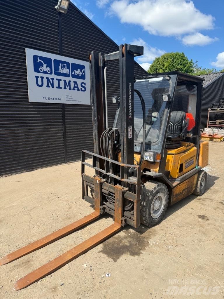 Jungheinrich DFG 25 Dieseltrukit
