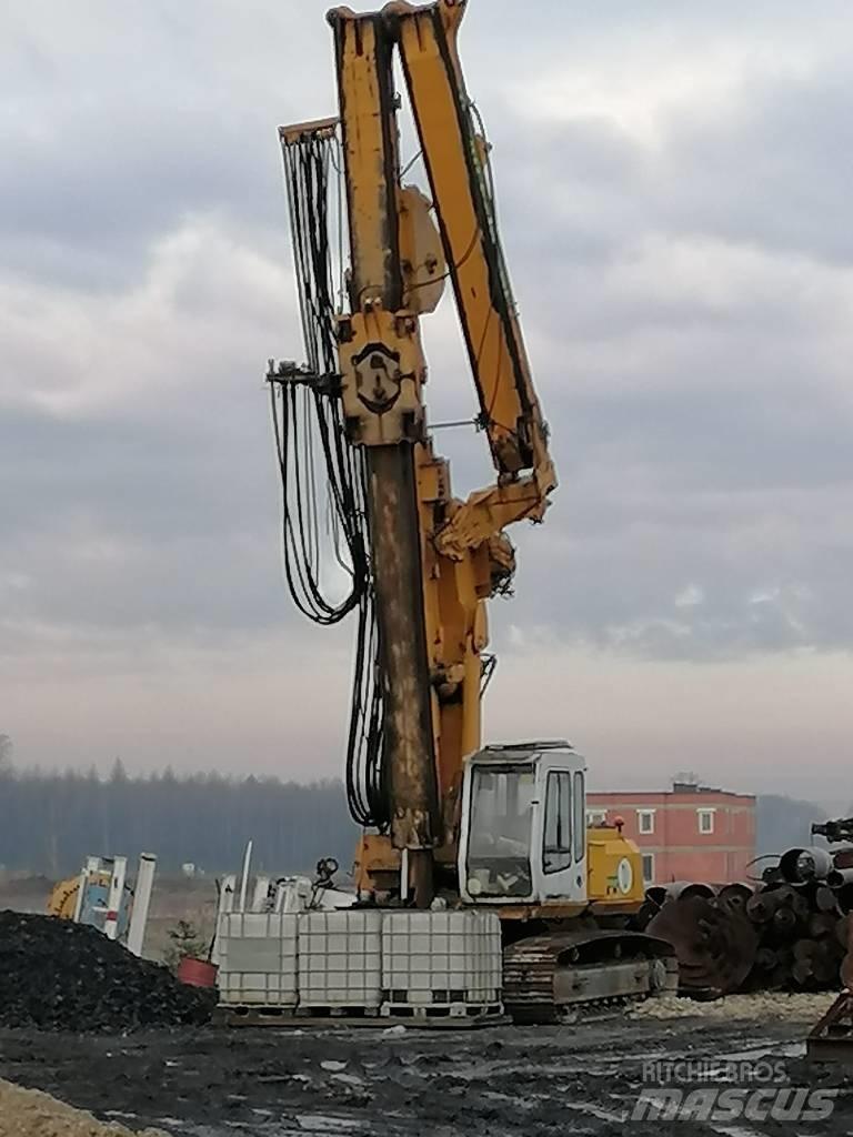 Bauer BG 12 V Paalutuskoneet