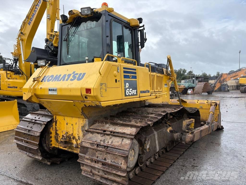 Komatsu D65PX-18 Telaketjupuskutraktorit