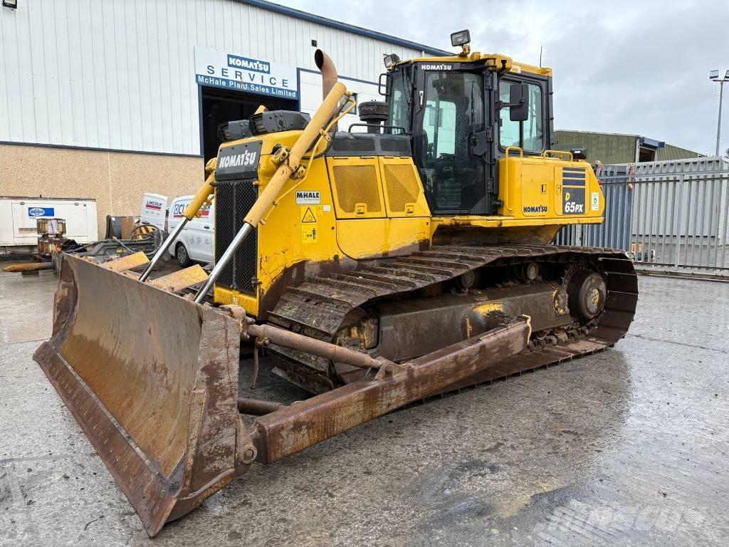 Komatsu D65PX-18 Telaketjupuskutraktorit