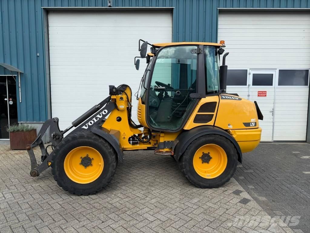 Volvo L 25 F Pyöräkuormaajat