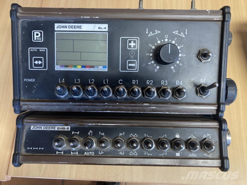 John Deere 732 Hinattavat ruiskut