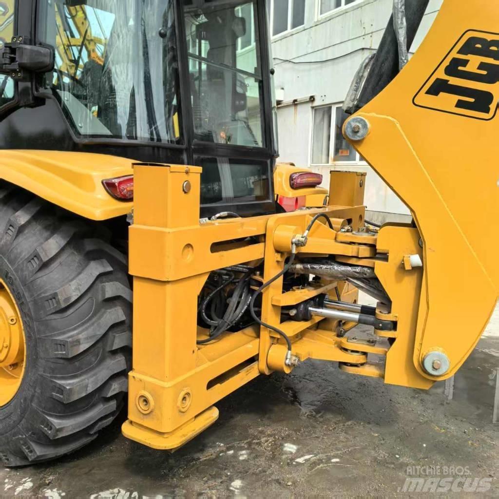 JCB 3 CX Kaivurikuormaajat